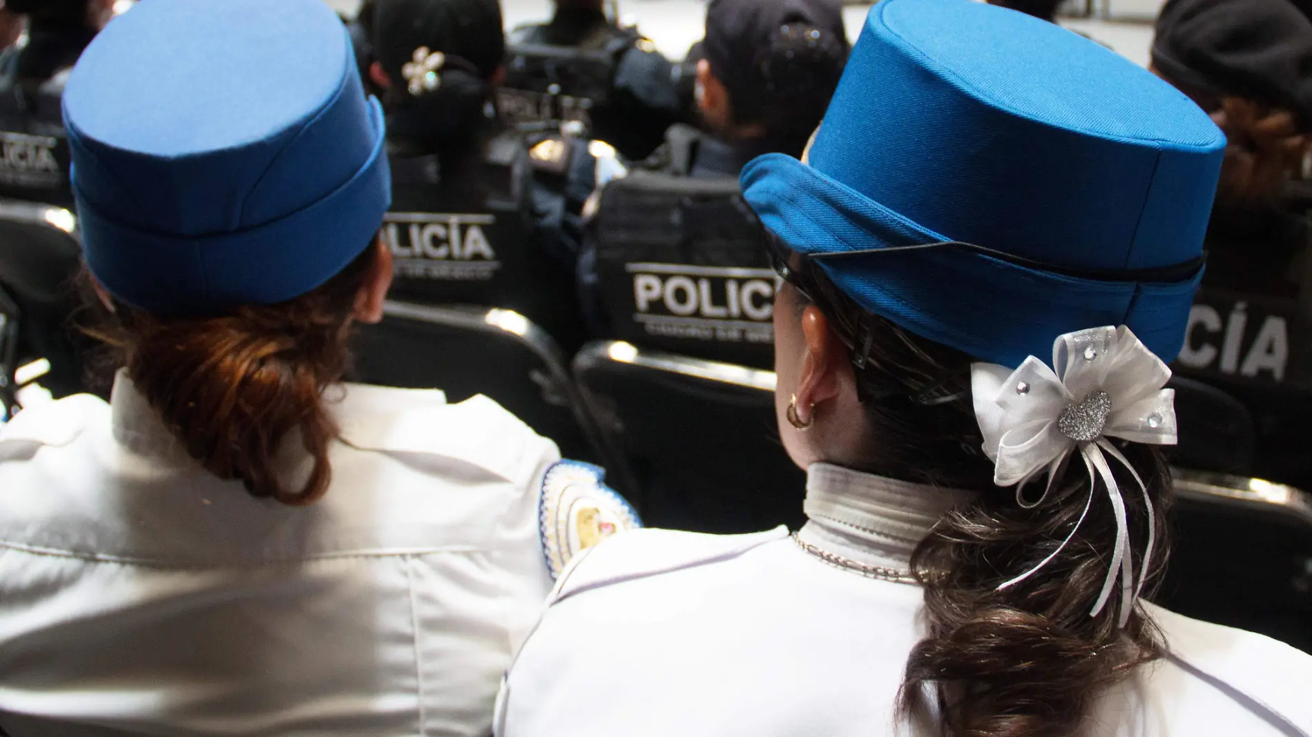 Mujeres policías